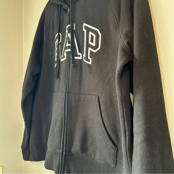 GAP Woman’s Black Hooded Sweat Jacket - Picture 6 of 10